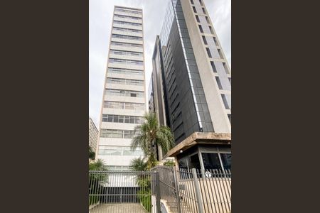 Apartamento para alugar com 177m², 3 quartos e 2 vagas Apartamento para alugar com 177m², 3 quartos e 2 vagasFachada