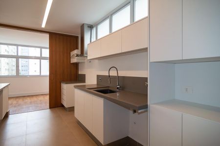 Apartamento para alugar com 177m², 3 quartos e 2 vagas Apartamento para alugar com 177m², 3 quartos e 2 vagasCozinha