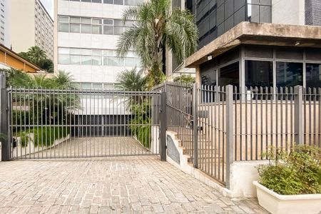 Apartamento para alugar com 177m², 3 quartos e 2 vagas Apartamento para alugar com 177m², 3 quartos e 2 vagasFachada