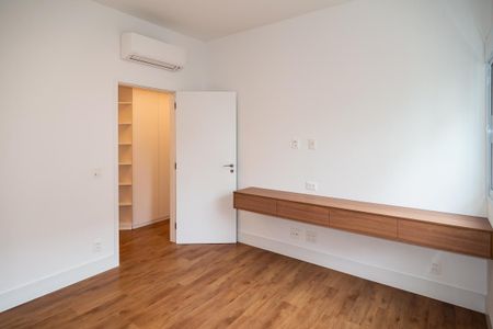 Apartamento para alugar com 177m², 3 quartos e 2 vagas Apartamento para alugar com 177m², 3 quartos e 2 vagasQuarto 3 - Suíte Master