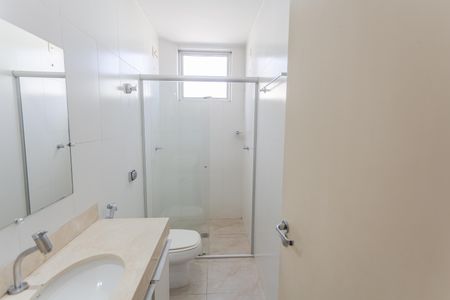 Apartamento à venda com 68m², 2 quartos e 1 vagaBanheiro Social