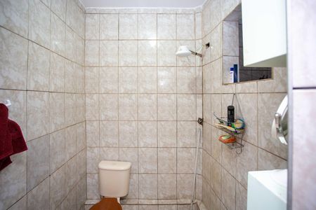 Casa à venda com 180m², 3 quartos e 1 vagaBanheiro 2 Casa 1
