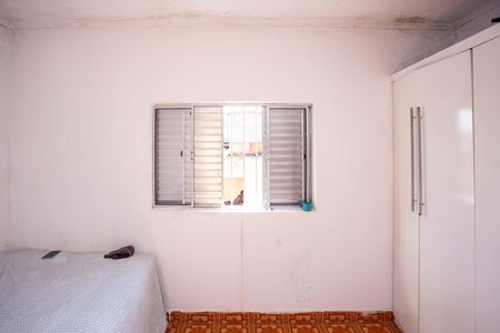 Casa à venda com 180m², 3 quartos e 1 vagaQuarto Casa 1