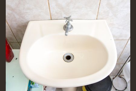 Casa à venda com 180m², 3 quartos e 1 vagaBanheiro 2 Casa 1
