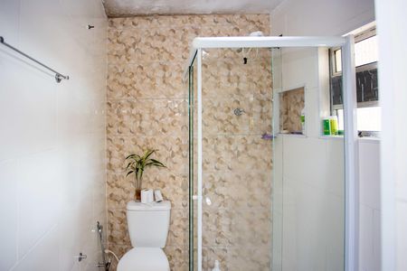 Casa à venda com 180m², 3 quartos e 1 vagaBanheiro Casa 2