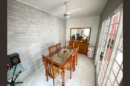 Casa para alugar com 200m², 3 quartos e 2 vagas