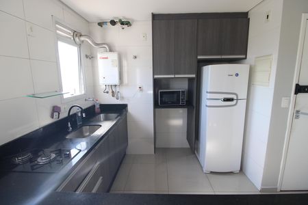 Apartamento para alugar com 40m², 1 quarto e 2 vagasSala / Cozinha