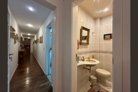 Apartamento à venda com 176m², 3 quartos e 1 vagaLavabo