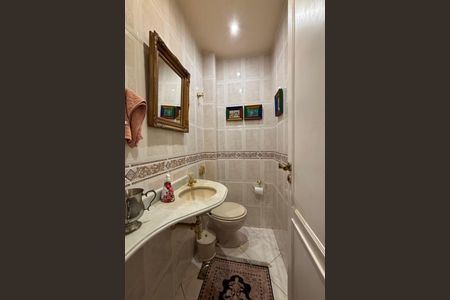 Apartamento à venda com 176m², 3 quartos e 1 vagaLavabo