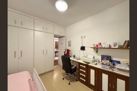 Apartamento à venda com 176m², 3 quartos e 1 vagaQuarto 2