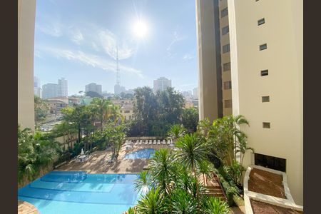 Apartamento à venda com 100m², 3 quartos e 2 vagas Apartamento à venda com 100m², 3 quartos e 2 vagasVaranda