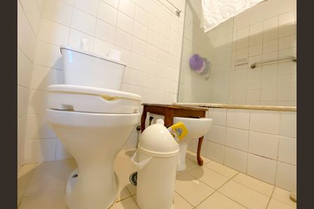 Apartamento à venda com 100m², 3 quartos e 2 vagas Apartamento à venda com 100m², 3 quartos e 2 vagasBanheiro Suíte