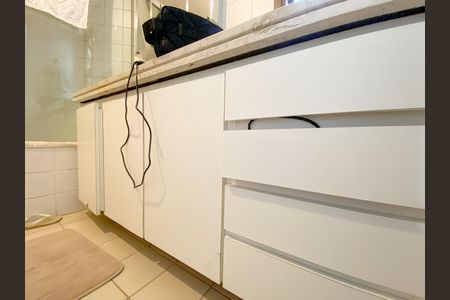 Apartamento à venda com 100m², 3 quartos e 2 vagas Apartamento à venda com 100m², 3 quartos e 2 vagasBanheiro Suíte