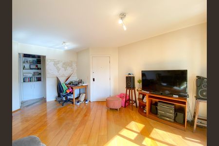 Apartamento à venda com 100m², 3 quartos e 2 vagas Apartamento à venda com 100m², 3 quartos e 2 vagasSala
