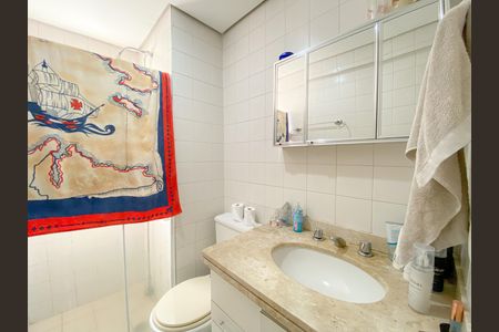 Apartamento à venda com 100m², 3 quartos e 2 vagas Apartamento à venda com 100m², 3 quartos e 2 vagasBanheiro Social