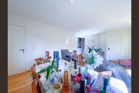 Apartamento à venda com 100m², 3 quartos e 2 vagas Apartamento à venda com 100m², 3 quartos e 2 vagasSala