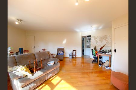 Apartamento à venda com 100m², 3 quartos e 2 vagas Apartamento à venda com 100m², 3 quartos e 2 vagasSala