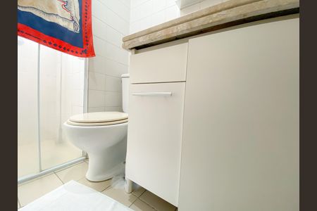 Apartamento à venda com 100m², 3 quartos e 2 vagas Apartamento à venda com 100m², 3 quartos e 2 vagasBanheiro Social