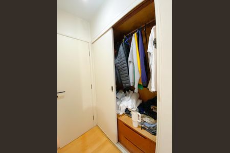 Apartamento à venda com 100m², 3 quartos e 2 vagas Apartamento à venda com 100m², 3 quartos e 2 vagasCloset Suíte