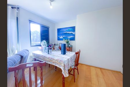 Apartamento à venda com 100m², 3 quartos e 2 vagas Apartamento à venda com 100m², 3 quartos e 2 vagasSala