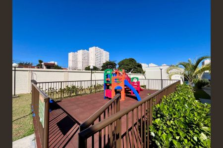 Apartamento para alugar com 44m², 2 quartos e 1 vaga Apartamento para alugar com 44m², 2 quartos e 1 vagaÁrea comum - Playground