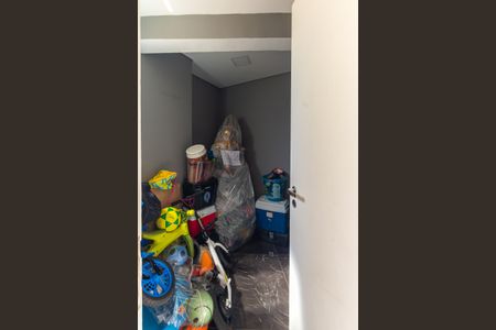 Apartamento à venda com 106m², 3 quartos e 2 vagas Apartamento à venda com 106m², 3 quartos e 2 vagasQuarto de Serviço