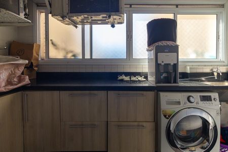 Apartamento à venda com 106m², 3 quartos e 2 vagas Apartamento à venda com 106m², 3 quartos e 2 vagasÁrea de Serviço