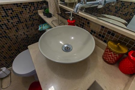 Apartamento à venda com 106m², 3 quartos e 2 vagas Apartamento à venda com 106m², 3 quartos e 2 vagasLavabo