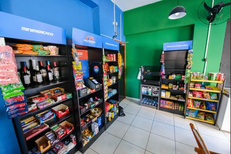 Apartamento para alugar com 58m², 2 quartos e 1 vagaÁrea comum - Mini Mercado