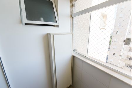 Apartamento para alugar com 58m², 2 quartos e 1 vagaÁrea de Serviço