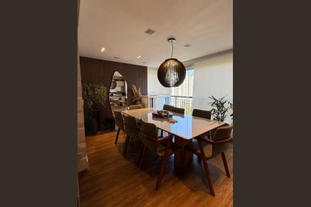 Apartamento à venda com 98m², 3 quartos e 2 vagas Apartamento à venda com 98m², 3 quartos e 2 vagasSala de Jantar