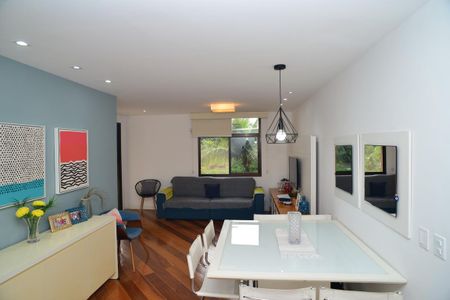 Apartamento para alugar com 114m², 3 quartos e 2 vagas Apartamento para alugar com 114m², 3 quartos e 2 vagasSala