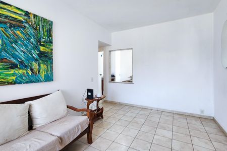 Apartamento para alugar com 80m², 2 quartos e 1 vagaSala 