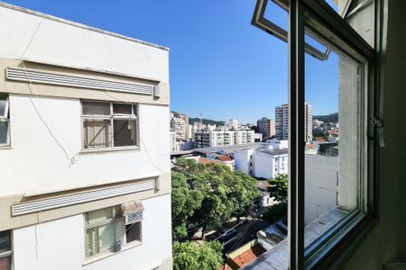 Apartamento para alugar com 80m², 2 quartos e 1 vagaVista do Quarto