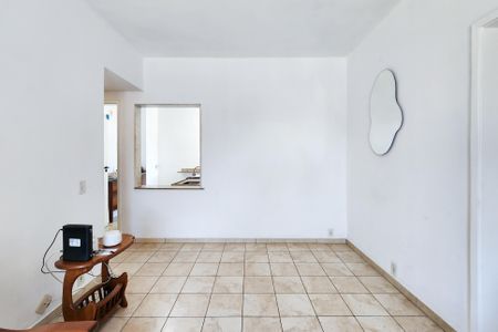 Apartamento para alugar com 80m², 2 quartos e 1 vagaSala 