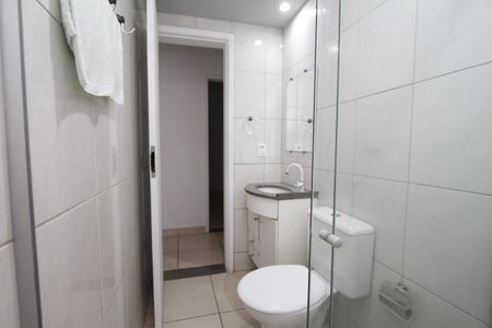 Apartamento à venda com 85m², 4 quartos e 2 vagasBanheiro Social