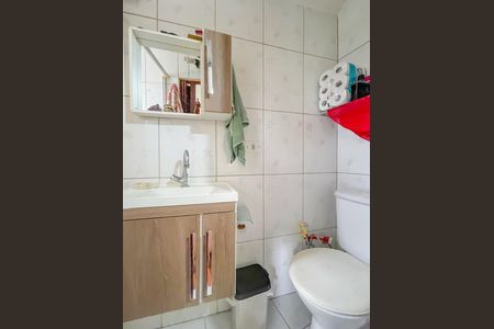 Casa à venda com 234m², 5 quartos e 4 vagas Casa à venda com 234m², 5 quartos e 4 vagasBanheiro da Suíte