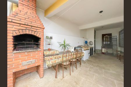 Casa à venda com 234m², 5 quartos e 4 vagas Casa à venda com 234m², 5 quartos e 4 vagasChurrasqueira