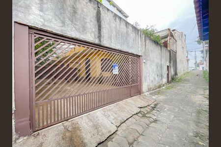 Casa à venda com 234m², 5 quartos e 4 vagas Casa à venda com 234m², 5 quartos e 4 vagasFachada