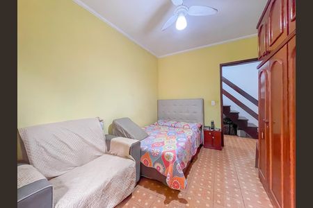 Casa à venda com 234m², 5 quartos e 4 vagas Casa à venda com 234m², 5 quartos e 4 vagasQuarto 3