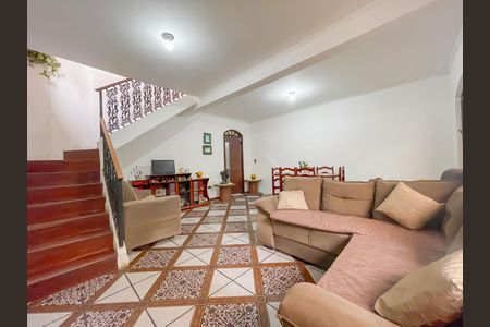 Sala de casa à venda com 5 quartos, 234m² em Km 18, Osasco