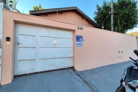 Casa para alugar com 316m², 2 quartos e 4 vagasFachada do Prédio