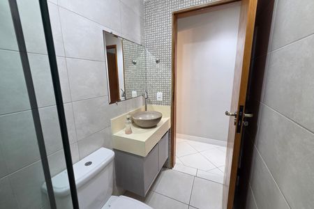 Apartamento para alugar com 115m², 3 quartos e 2 vagas Apartamento para alugar com 115m², 3 quartos e 2 vagasBanheiro
