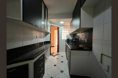 Apartamento para alugar com 100m², 3 quartos e 1 vaga Apartamento para alugar com 100m², 3 quartos e 1 vagaCozinha
