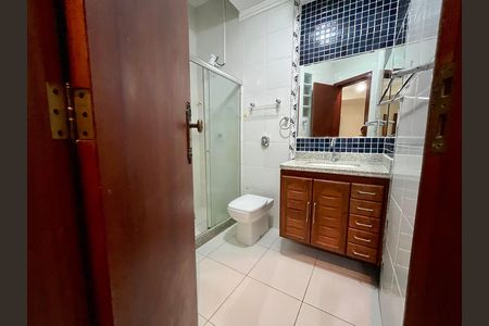 Apartamento para alugar com 100m², 3 quartos e 1 vaga Apartamento para alugar com 100m², 3 quartos e 1 vagaBanheiro da Suíte