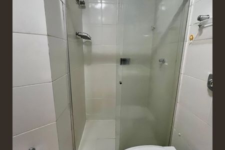 Apartamento para alugar com 100m², 3 quartos e 1 vaga Apartamento para alugar com 100m², 3 quartos e 1 vagaBanheiro da Suíte