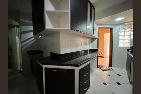Apartamento para alugar com 100m², 3 quartos e 1 vaga Apartamento para alugar com 100m², 3 quartos e 1 vagaCozinha