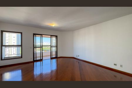 Apartamento para alugar com 140m², 3 quartos e 3 vagasSala