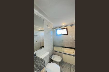 Apartamento para alugar com 140m², 3 quartos e 3 vagasBanheiro da Suíte