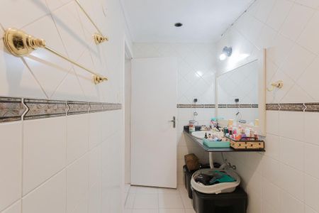 Apartamento à venda com 117m², 3 quartos e 1 vagaBanheiro da Suíte 2